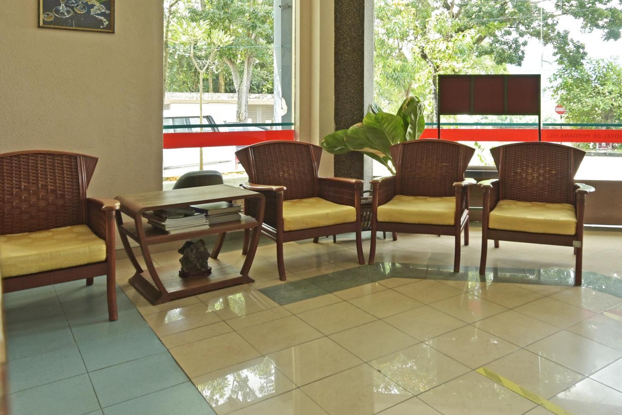 Super Oyo 44036 Hotel De Perdana Hill Batu Pahat Exterior photo